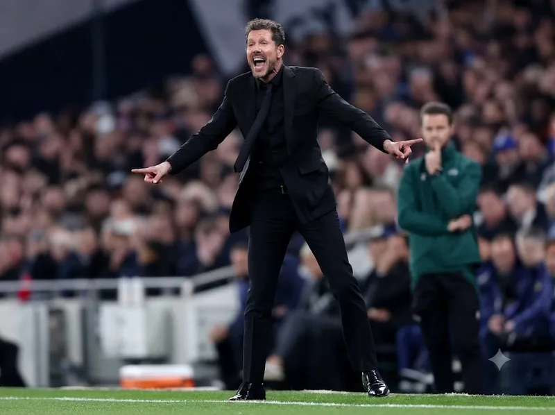Phong cách thực dụng của Diego Simeone mang lại hiệu quả lớn nhưng cũng tạo tranh luận về mức độ chủ động tấn công của Atlético Madrid.