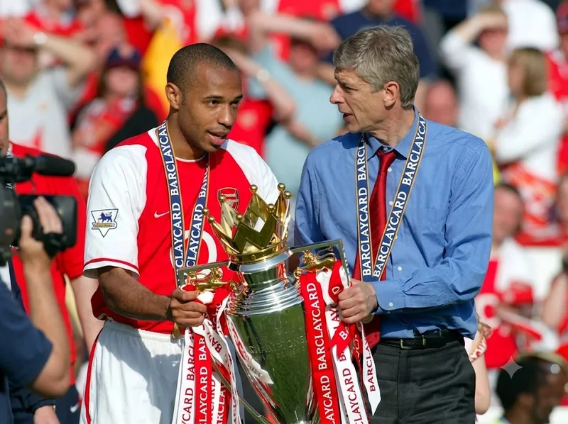 Trong mùa giải Invincibles 2003/04, Thierry Henry là nhân tố quan trọng giúp Arsenal tạo nên lịch sử Premier League.